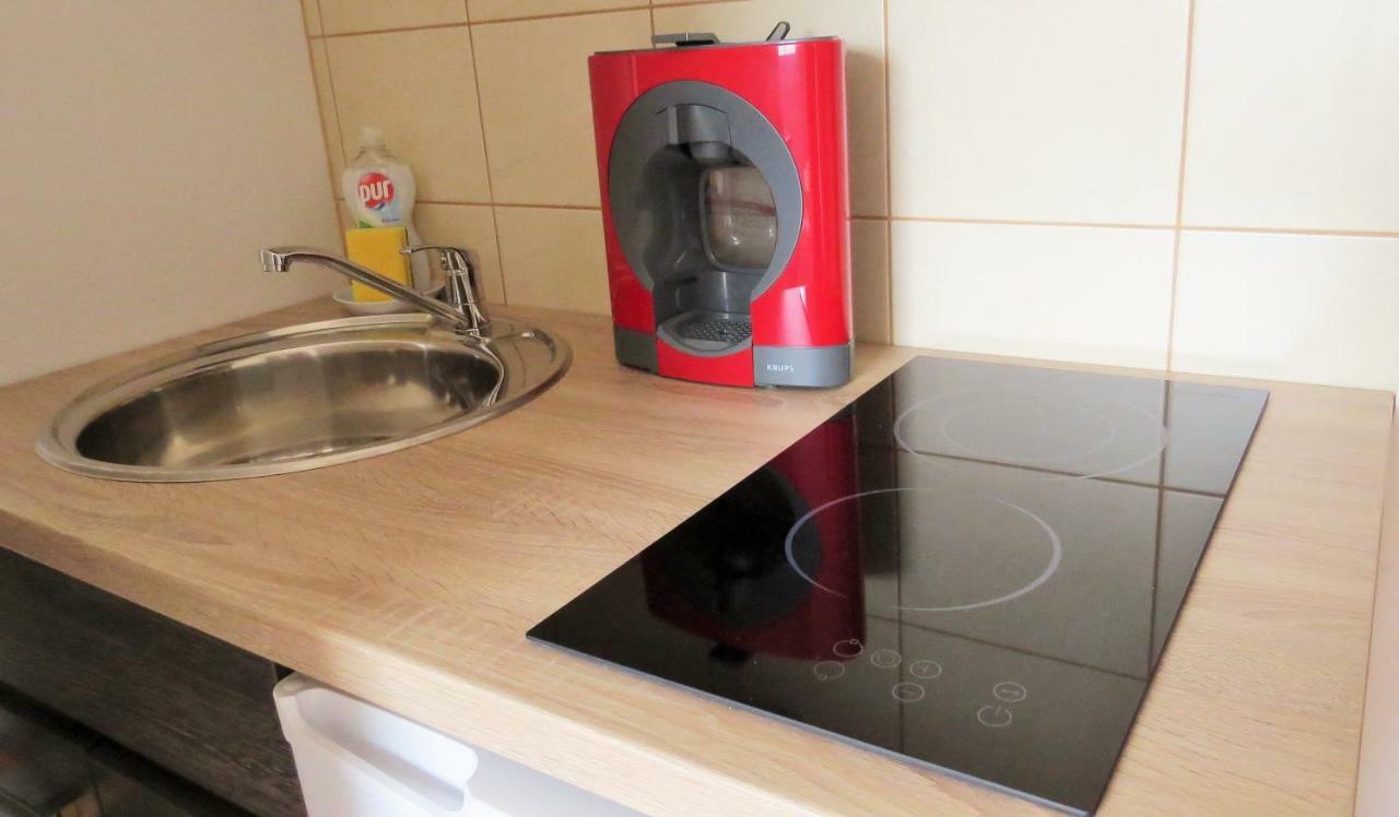 Mia Airport Studio Apartment - 0-24H Self Check In&Out - Parking On Site Velika Gorica Exterior foto
