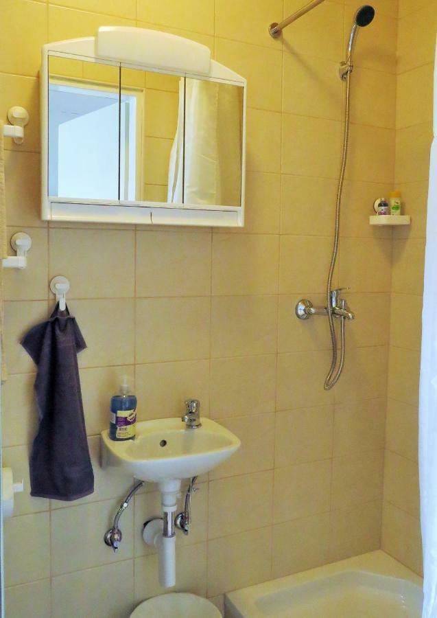 Mia Airport Studio Apartment - 0-24H Self Check In&Out - Parking On Site Velika Gorica Exterior foto
