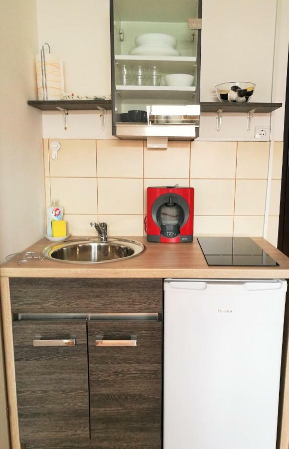 Mia Airport Studio Apartment - 0-24H Self Check In&Out - Parking On Site Velika Gorica Exterior foto