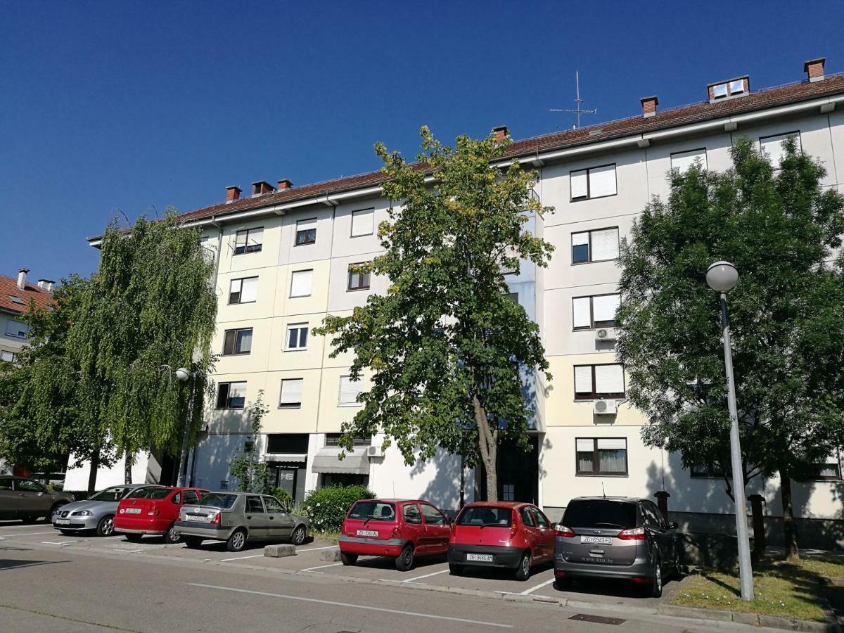 Mia Airport Studio Apartment - 0-24H Self Check In&Out - Parking On Site Velika Gorica Exterior foto